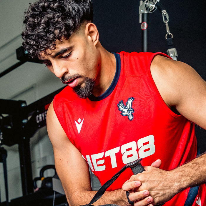 25/26 Training Vest Red